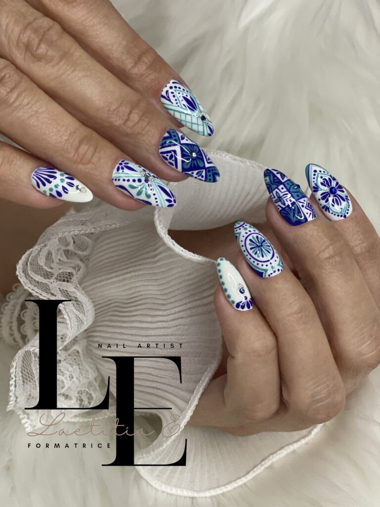 formation prothésiste ongulaire Sarreguemines – formation onglerie Sarreguemines Forbach Saint-Avold Bitche Creutzwald – formation initiale prothésie ongulaire Moselle Est – formation perfectionnement onglerie Sarreguemines Moselle Est – formation Nail Art onglerie Sarreguemines – formation privée onglerie Sarreguemines Moselle Est – calendrier formations onglerie Moselle Est – planning formation prothésie ongulaire Sarreguemines – dates formation onglerie financée Moselle Est – centre de formation onglerie Sarreguemines Qualiopi – cours prothésie ongulaire Moselle Est – atelier Nail Art Sarreguemines Moselle Est – coaching privé onglerie Sarreguemines – formation certifiée Qualiopi onglerie Moselle Est – matériel professionnel formation onglerie Sarreguemines – kit démarrage prothésie ongulaire Sarreguemines Moselle Est – salle de formation onglerie Moselle Est – élève en formation onglerie Sarreguemines – démonstration technique prothésie ongulaire Sarreguemines – résultats formation onglerie avant après Moselle Est